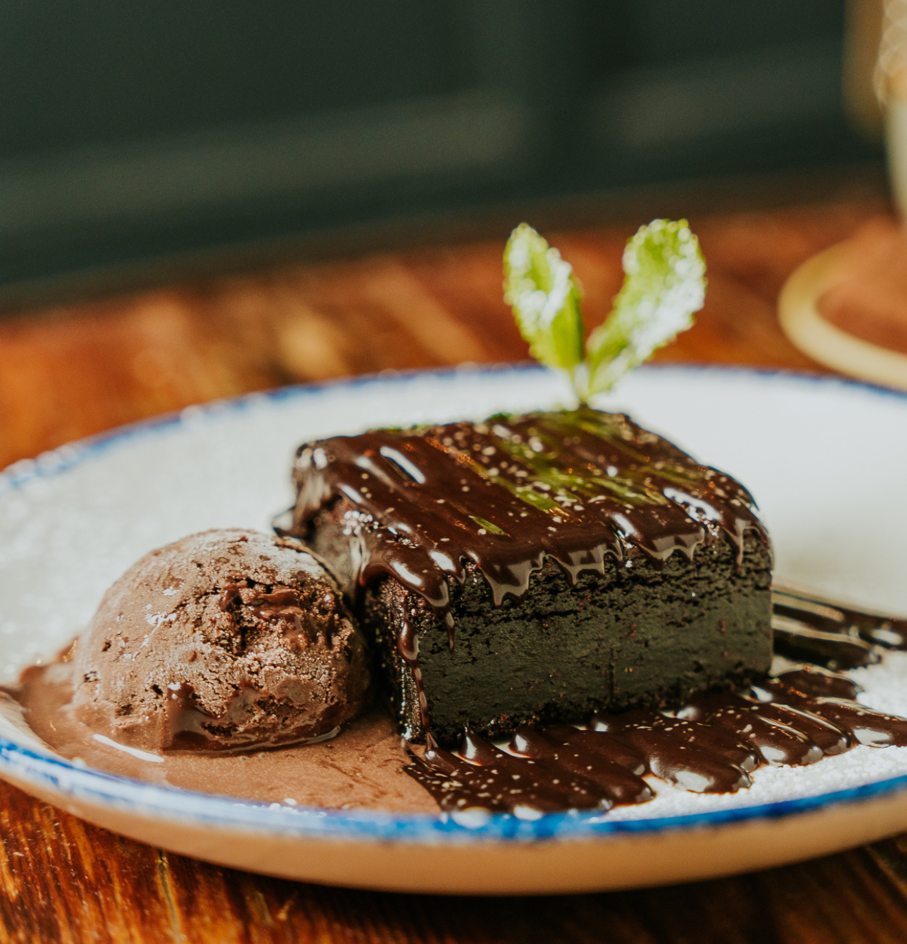 Dinner & Dining at The Pearl & Trawl in Wadebridge